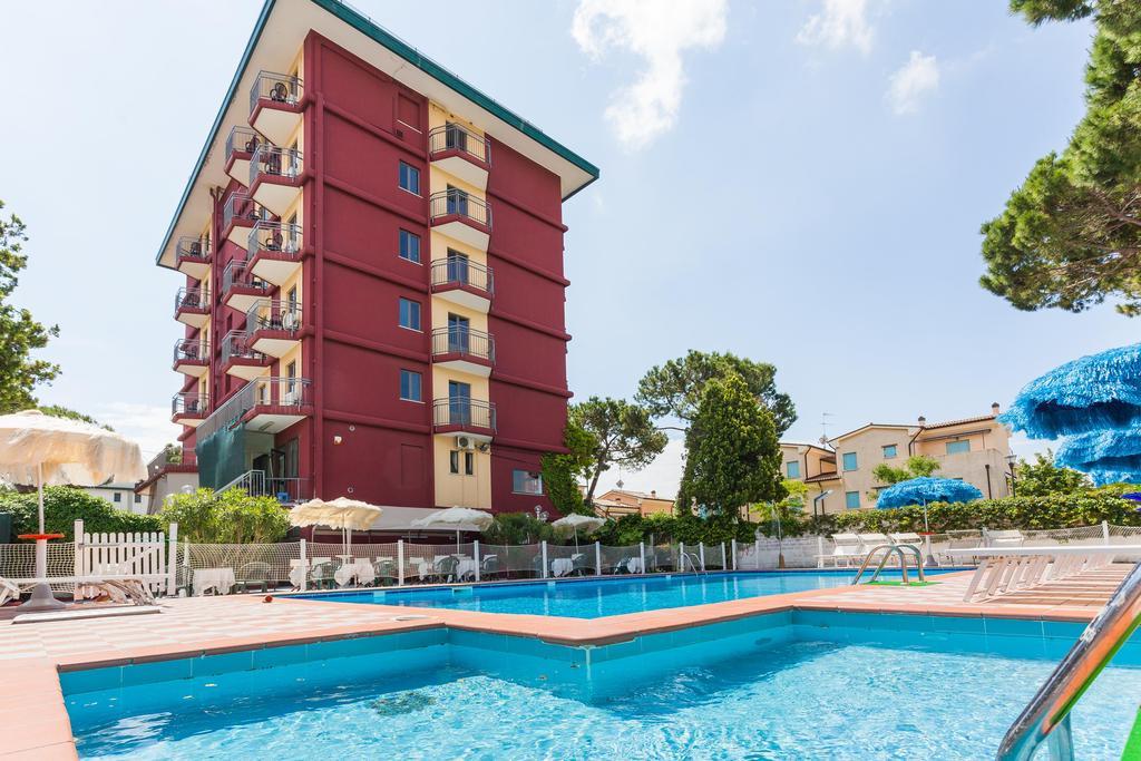 Hotel Frank ليدو دي يسولو المظهر الخارجي الصورة