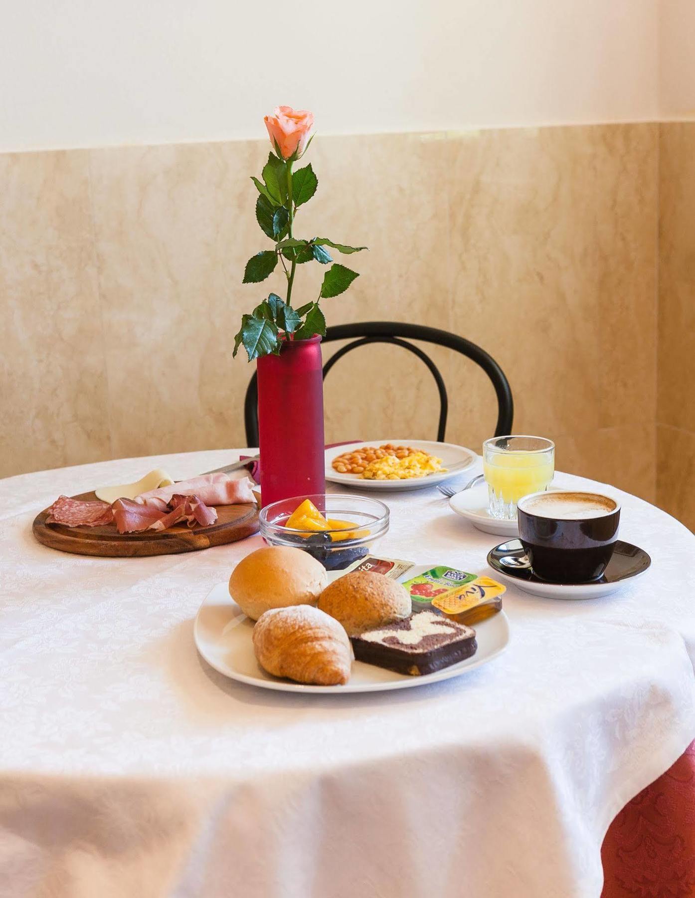Hotel Frank ليدو دي يسولو المظهر الخارجي الصورة