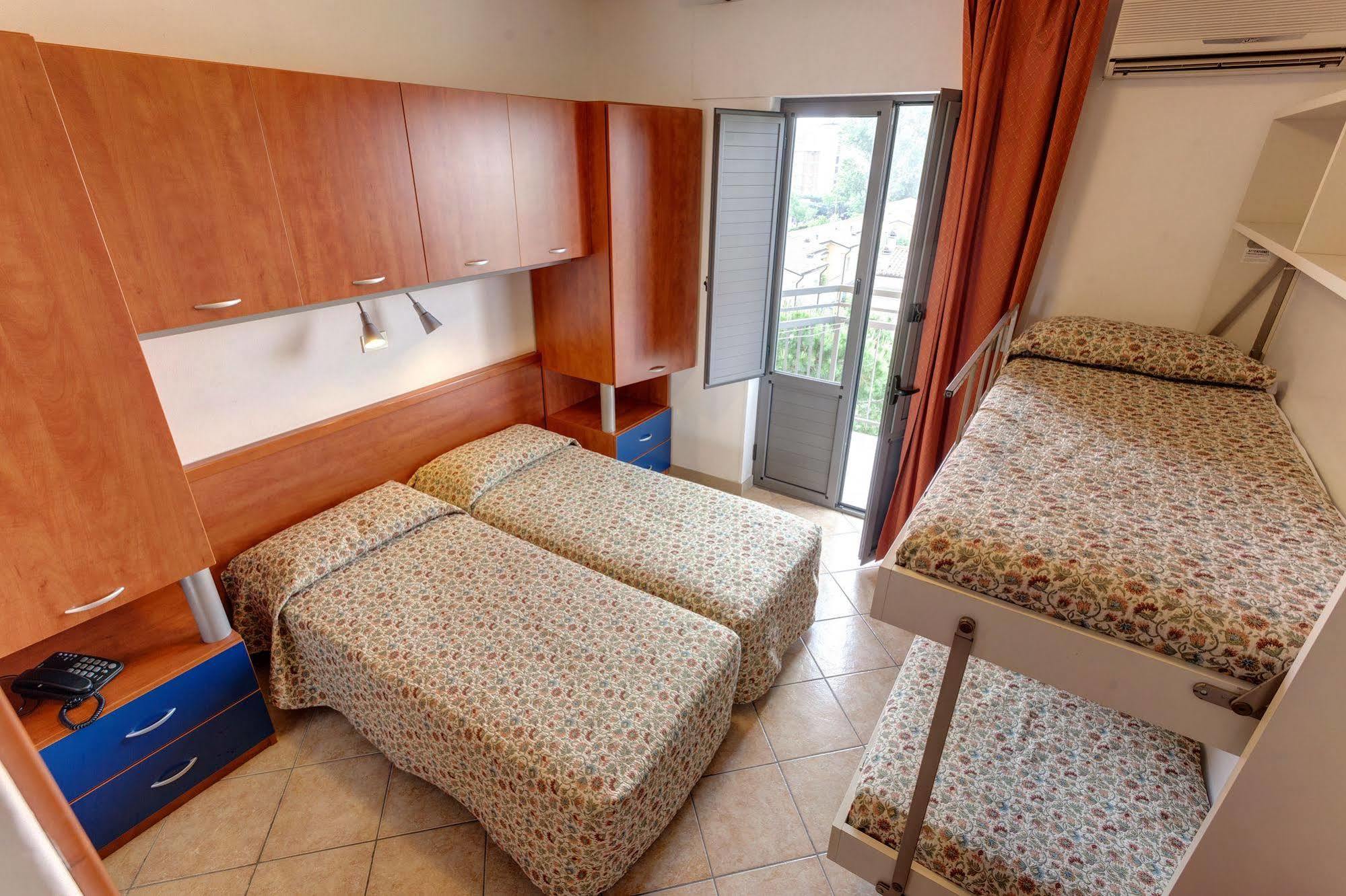 Hotel Frank ليدو دي يسولو المظهر الخارجي الصورة