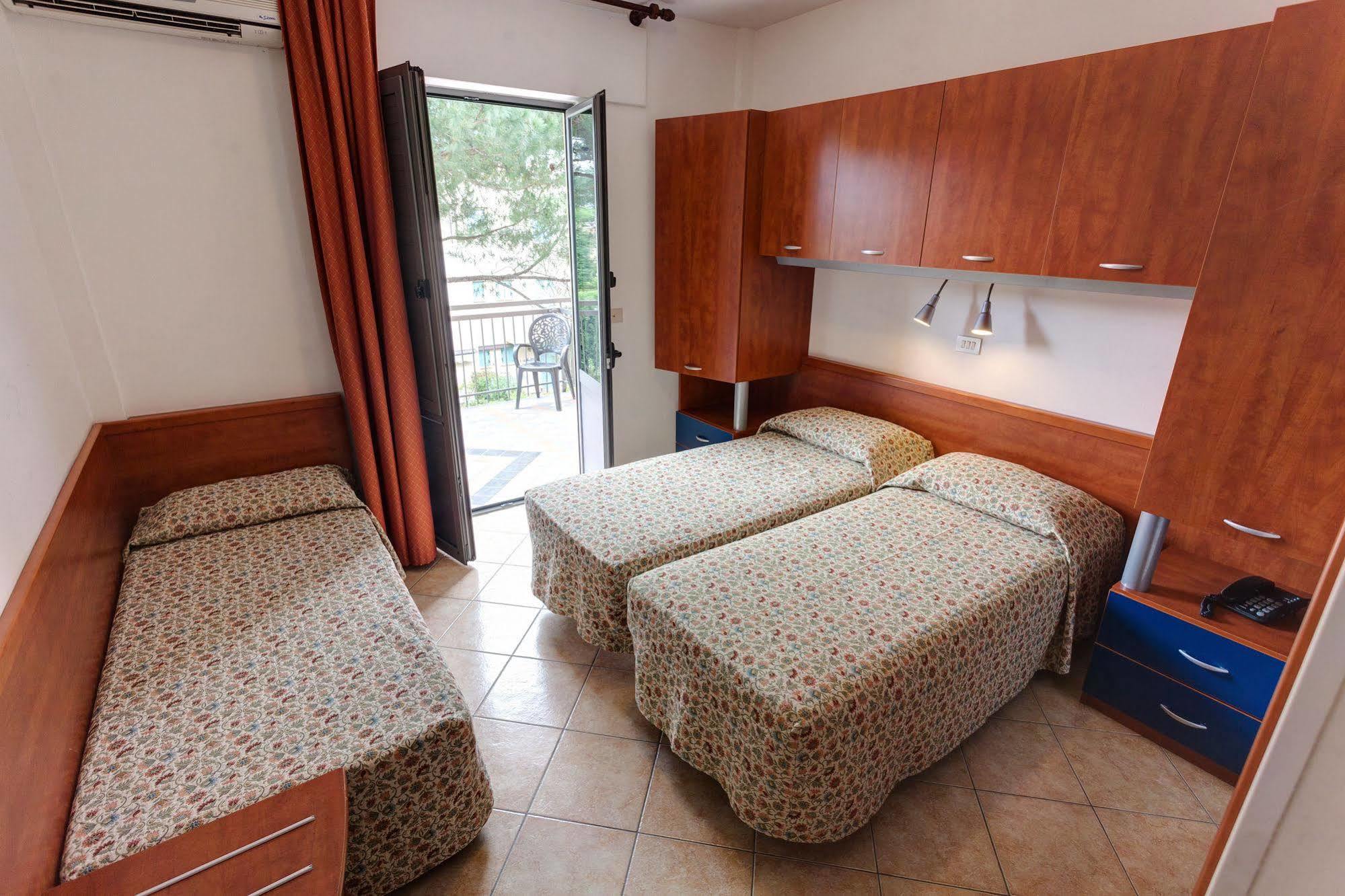 Hotel Frank ليدو دي يسولو المظهر الخارجي الصورة