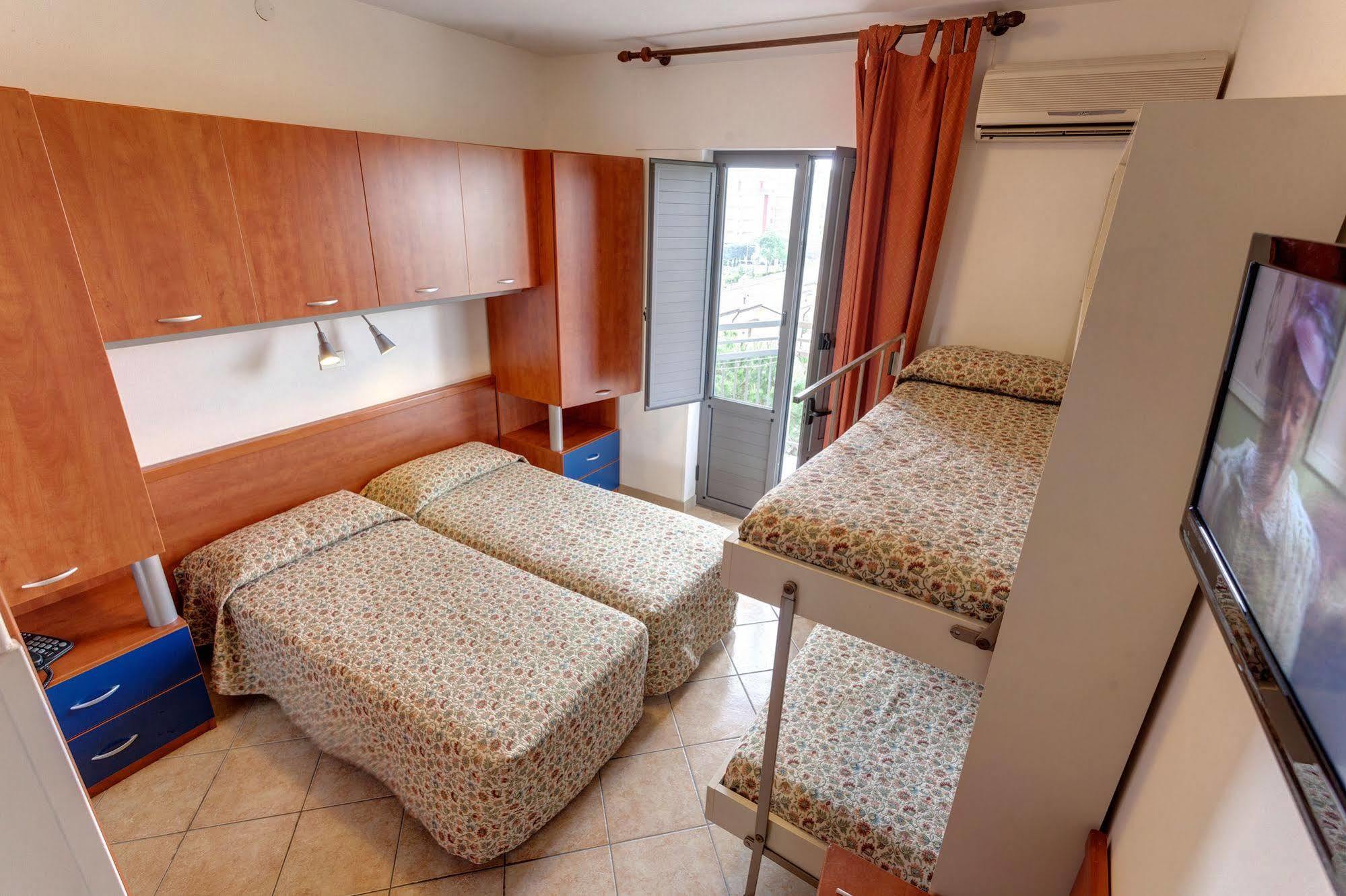 Hotel Frank ليدو دي يسولو المظهر الخارجي الصورة