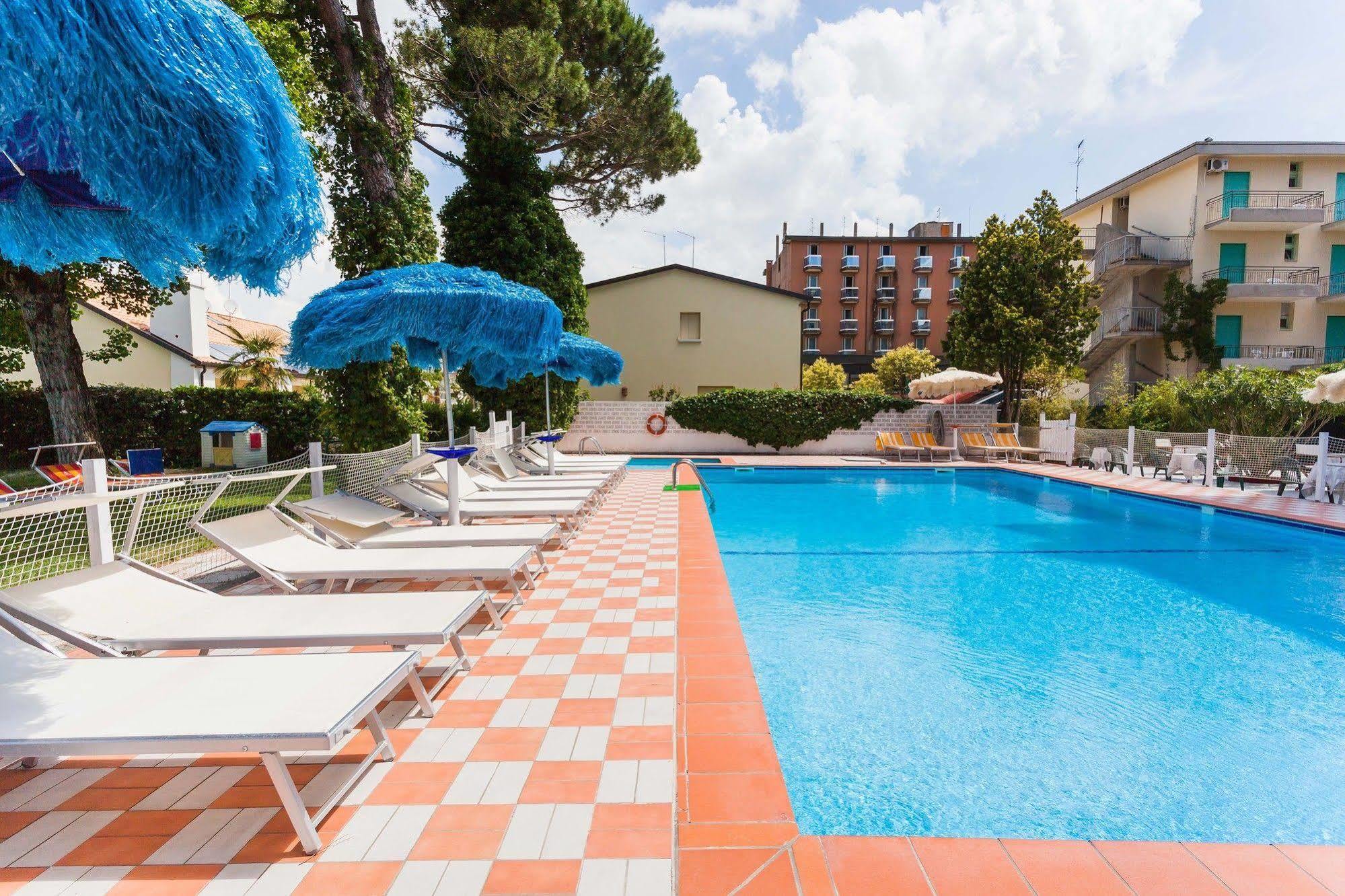 Hotel Frank ليدو دي يسولو المظهر الخارجي الصورة