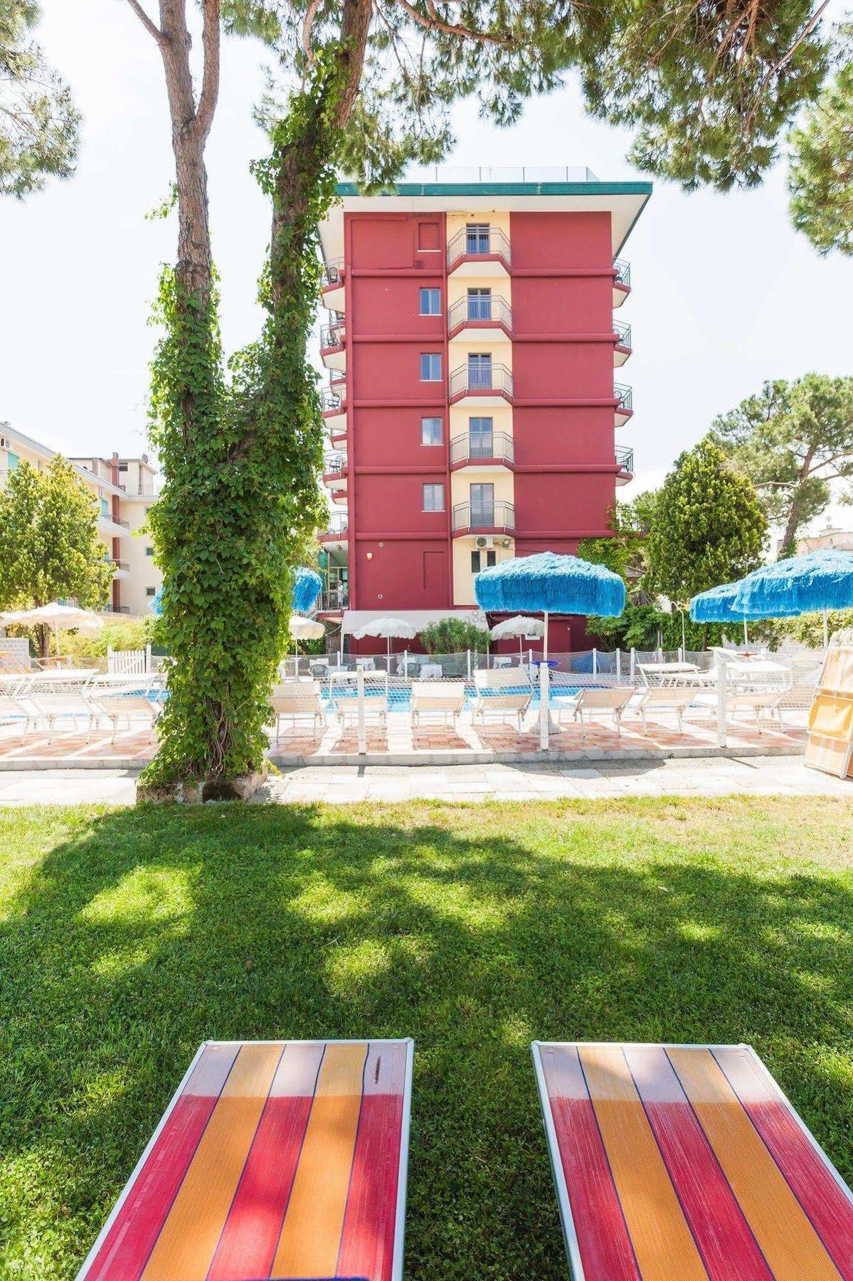Hotel Frank ليدو دي يسولو المظهر الخارجي الصورة